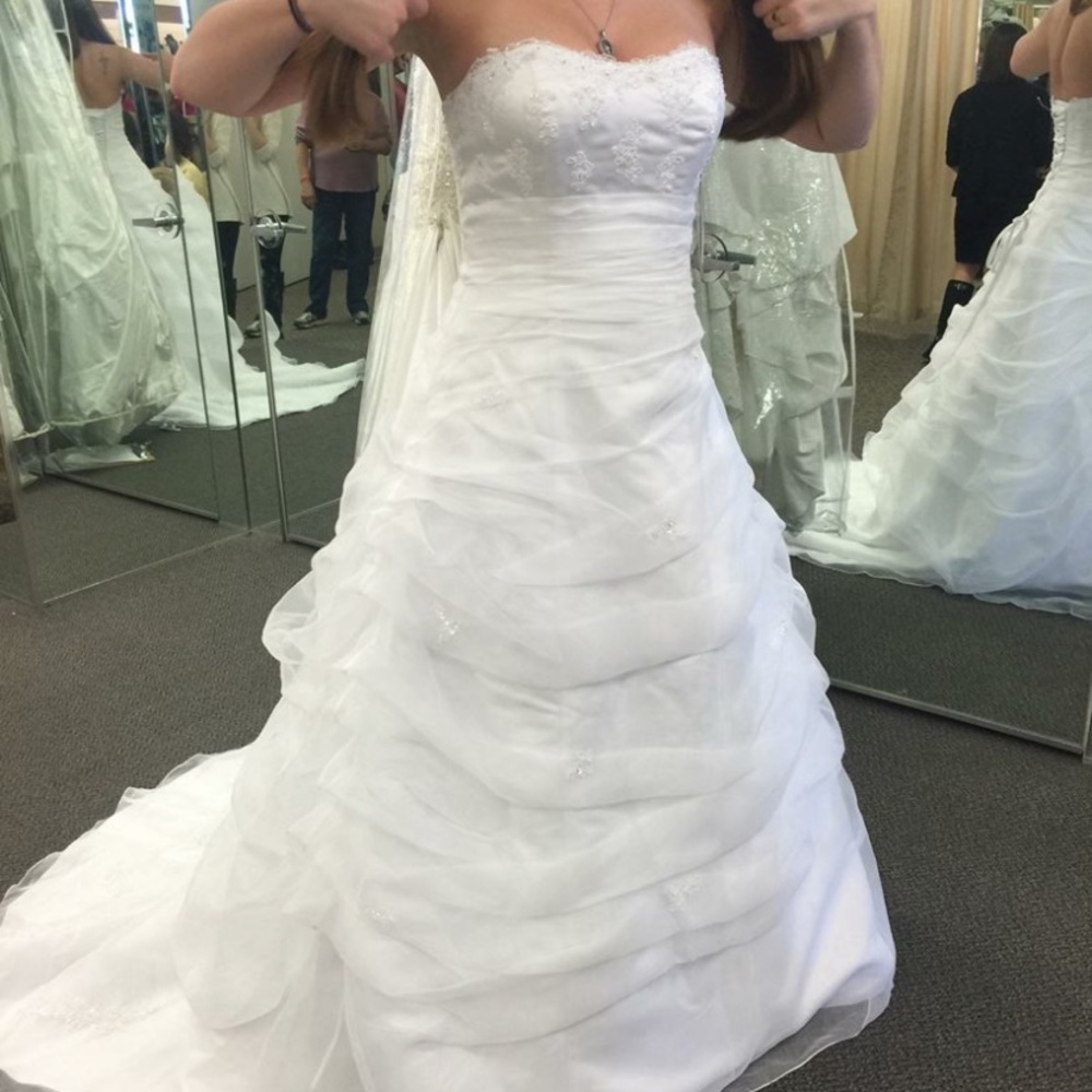 Size 8 Wedding Dress Brand New